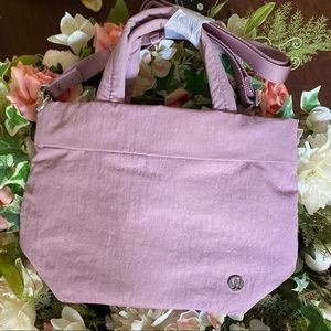 🛍 Price Firm  Lululemon On My Level Micro Bag